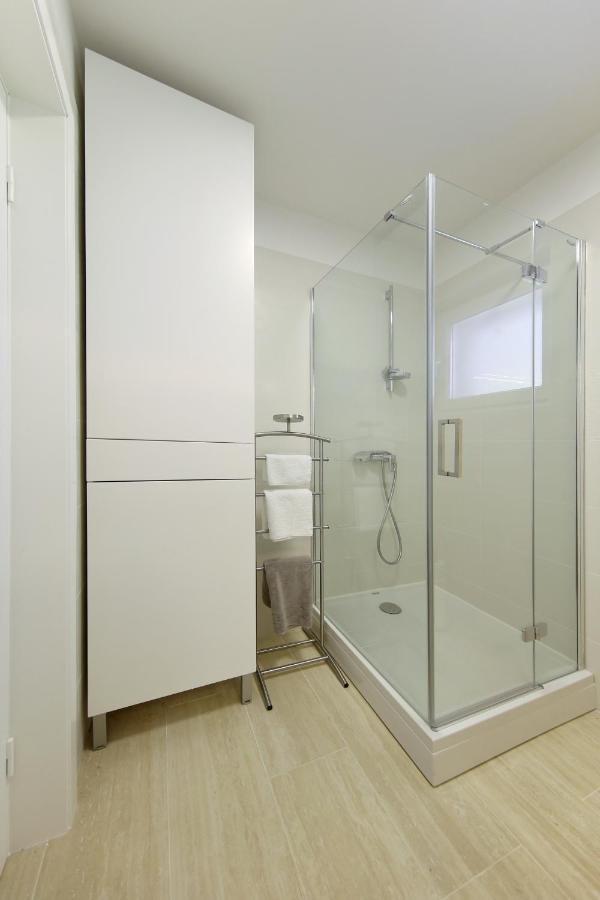 Valadar Apartments Привлака Екстер'єр фото