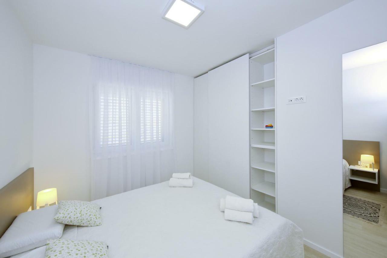 Valadar Apartments Привлака Екстер'єр фото