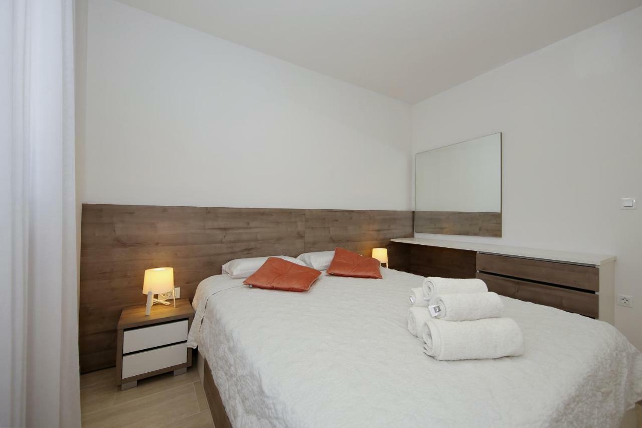Valadar Apartments Привлака Екстер'єр фото